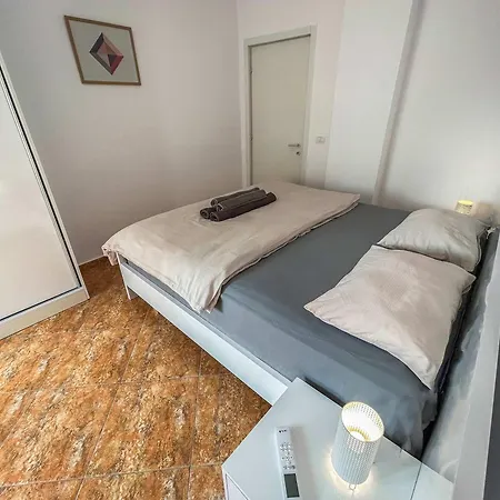 The Coastal Pearl Apartment *